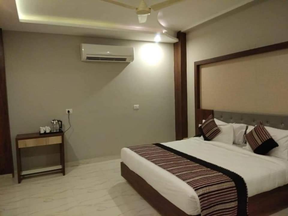 Hotel Hill Vista Udaipur Ngoại thất bức ảnh