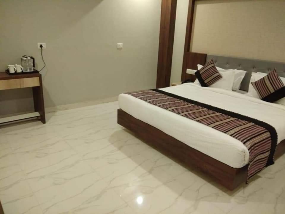 Hotel Hill Vista Udaipur Ngoại thất bức ảnh